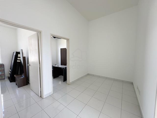 2.5 Storey/ Imperial Jade/ Masai/ Bandar Seri Alam/ Low Downpayment 5