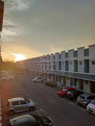 SOHO Sri Iskandar 1