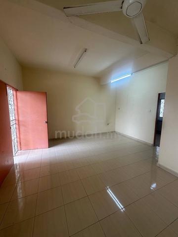 Taman Pelangi Sri Tebrau Double Storey House Century Sentosa For Rent 1