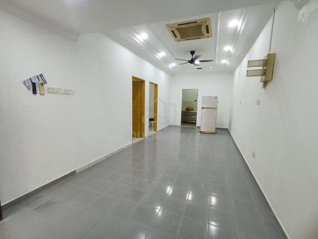 Single Storey Corner Lot Jalan Nipah Taman Daya Partial Furnished 1