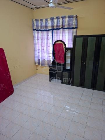 Medium & Masterbed Room for Rent 1