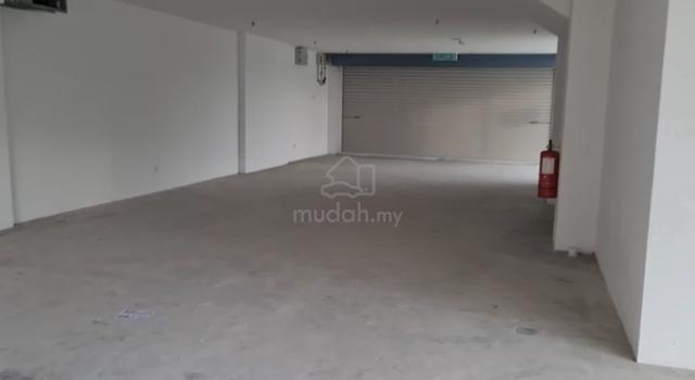 Kota Kinabalu / Sutera avenue / corner 1