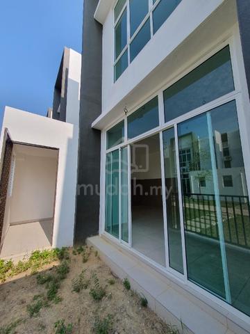 Corner lot La Casa Lunas Rumah baru - House for rent in Lunas, Kedah