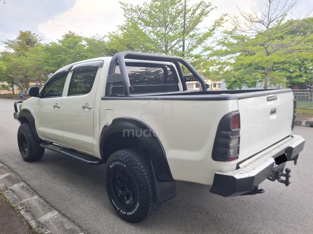 2014 Toyota HILUX 2.5 DOUBLE CAB (A) - 4