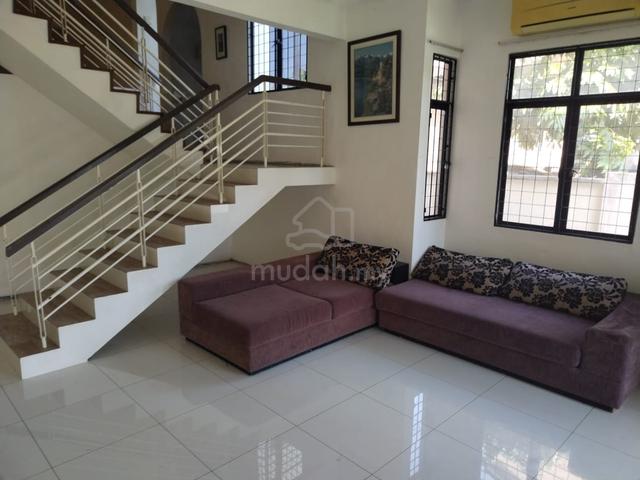 Corner house near Golden Triangle for rent, Sungai Ara 1