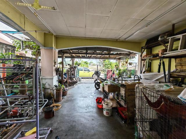 (Open Facing) Teres 1½ Taman Halaman Meru Permai, Ipoh 1