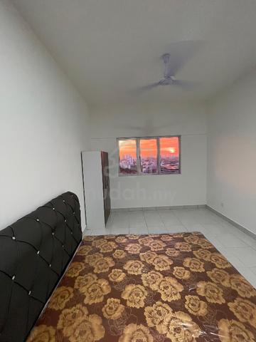 ( Nice Unit ) Bukit Jalil Mercu Jalil master room 5