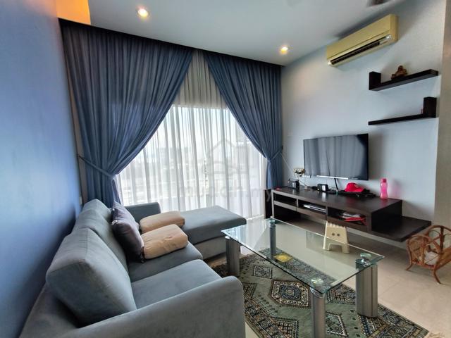 University Place (Plaza Ivory) 1