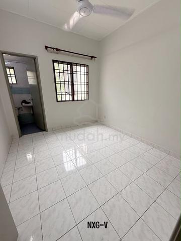 2-storey Terraced House for Sale, 4 Bedroom, 1600 sq.ft, Bandar Botanic ...