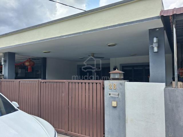 Single storey renovated Tmn Loke Lim Ipoh 1