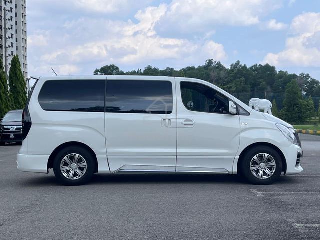 2018 Hyundai GRAND STAREX 2.5 ROYALE PREMIUM (A) - 5
