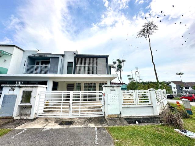 CORNER UNIT, 2 STOREY TERRACE ABADI HEIGHT Puchong 2