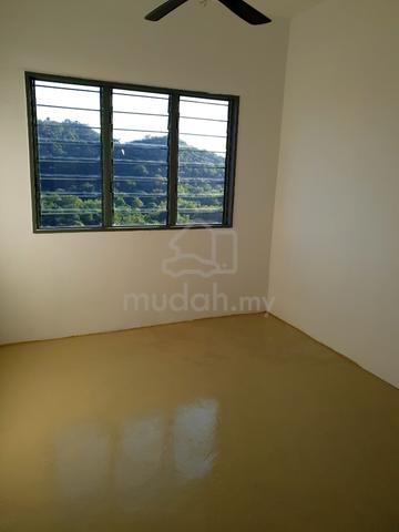 Mercury Apartment 3