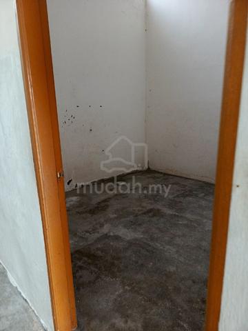 Rumah Semi-D 3 Bilik Freehold Non Bumi Lot  1