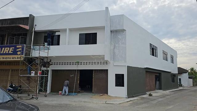 (BIGGER CORNER UNIT) at Taman Sri Tasek 2stry Shoplot, Simpang Ampat 1