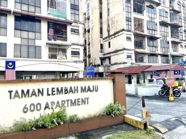Taman Lembah Maju 600 Apartment 1