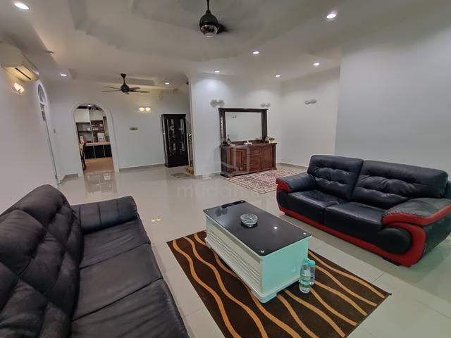 Taman Dahlia BB Salak Tinggi Semi D 2 Storey With Pool Facing Open 1