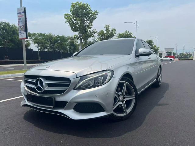 2016 Mercedes Benz C200 AVANTGARDE (CBU) 2.0 (A) - 2