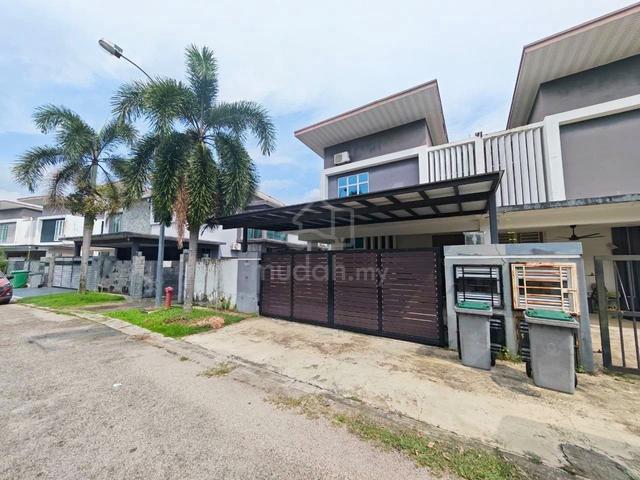 Pulai Indah (Cluster House) 6 Bilik 4 Bilik Air (Ada Extra Tanah) 1