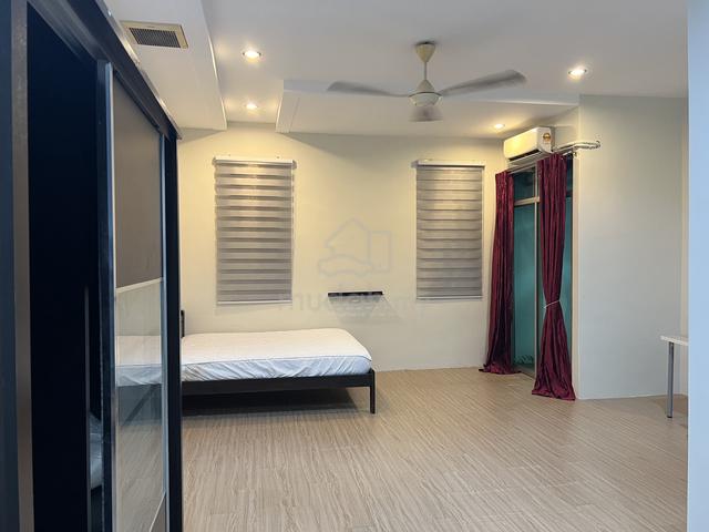 Master Bed Room Located at Alma Bukit Mertajam 1