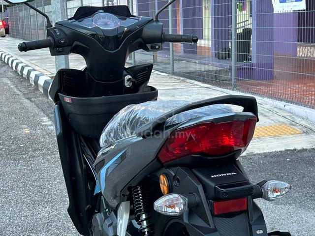 2025 HONDA DASH 125 DASH125 1Owner LIKE NEW 9k KM - photo 11 of 21
