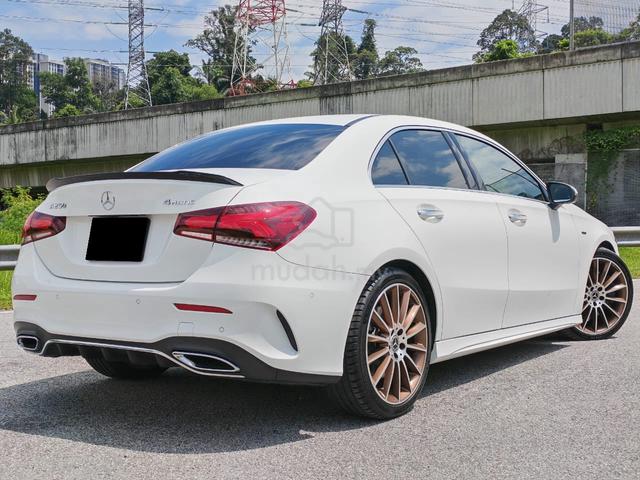 Mercedes Benz A250 2.0 AMG / SPORTRIM / HUD / 4MTC - 2
