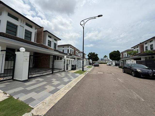 Double Storey Cluster House For Rent @ Iskandar Eco Botanic Davenham 1