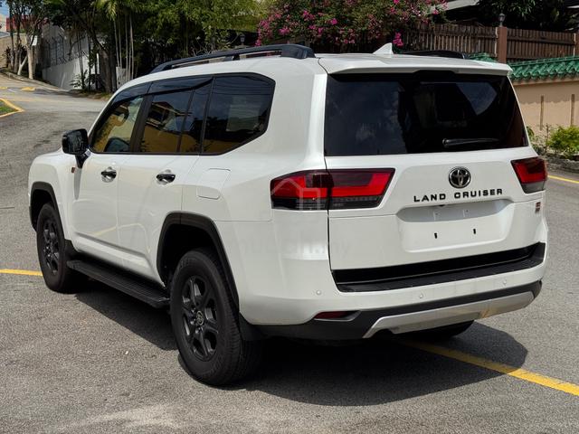 2023 Toyota LANDCRUISER LAND CRUISER 3.5 GR SPORT - 4