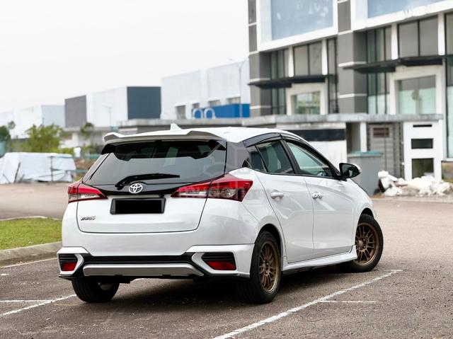 F/LOAN 2020 Toyota YARIS 1.5 THAILOOK MY19 (A) - 4