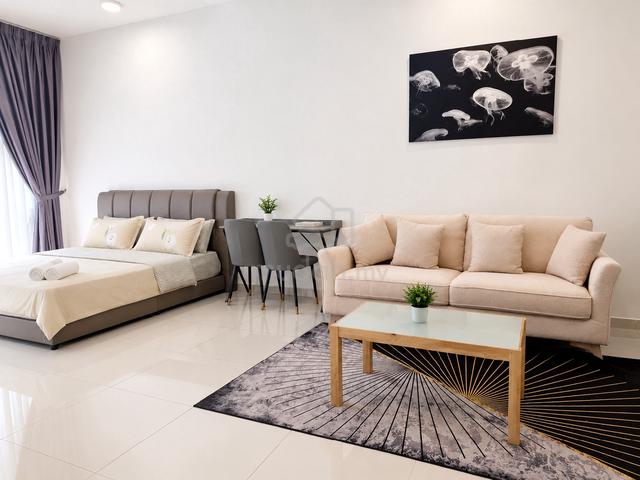 Entire Level 3 Master Room 🏠 | Private Bathroom | No agent fees 1