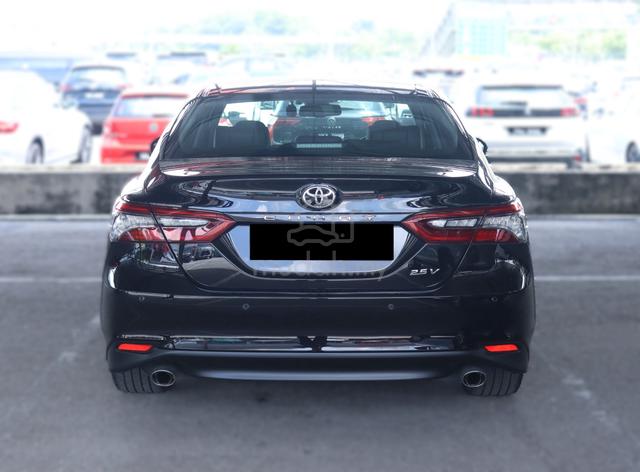 2023 Toyota CAMRY 2.5 V Service Record/Low Mileage - 3