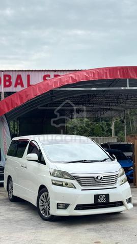 Toyota Vellfire tahun 2009/2013 - 3