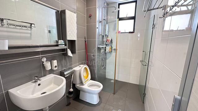 The Platino Serviced Apartment 5