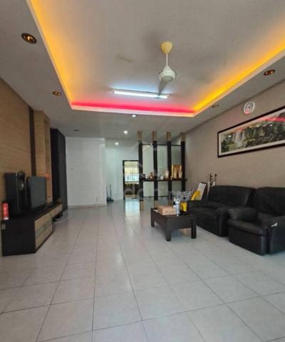 Taman Nusa Bestari, Skudai, Renovated unit, 5 mins to Bukit Indah 1