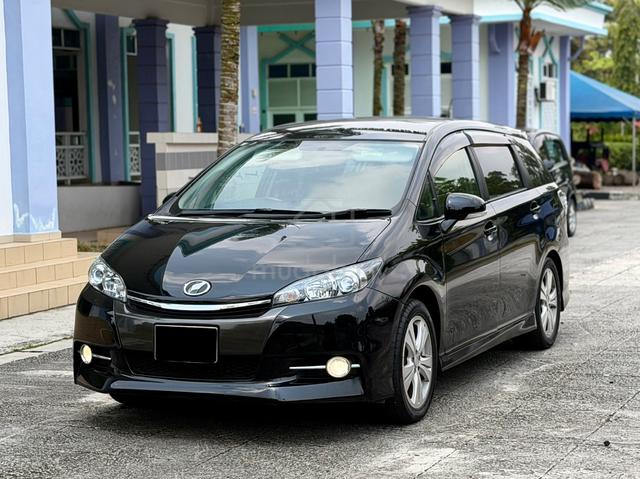 ( 2016 reg) 2013 Toyota WISH 1.8 S (A) - 5