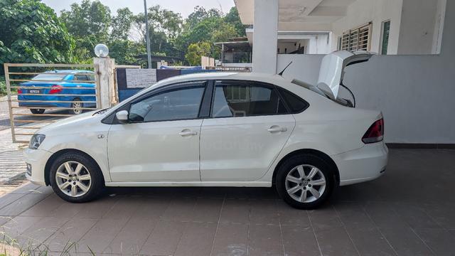 2016 Volkswagen VENTO 1.6 COMFORTLINE (A) - 5