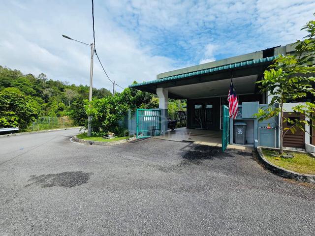 Facing Open Corner Lot Single Storey Terrace at Taman Nusa Intan 1