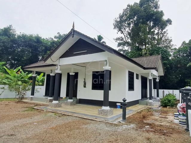 Rumah BANGLO CANTIK 4BILIK KG MAK KEMAS BUKIT PAYUNG MARANG 1
