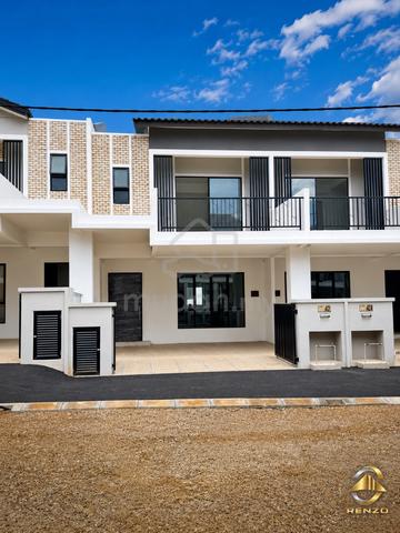 2 Stry House @ ZEN TROPICAL BOTANI (Brand New Below Bank Value) 1