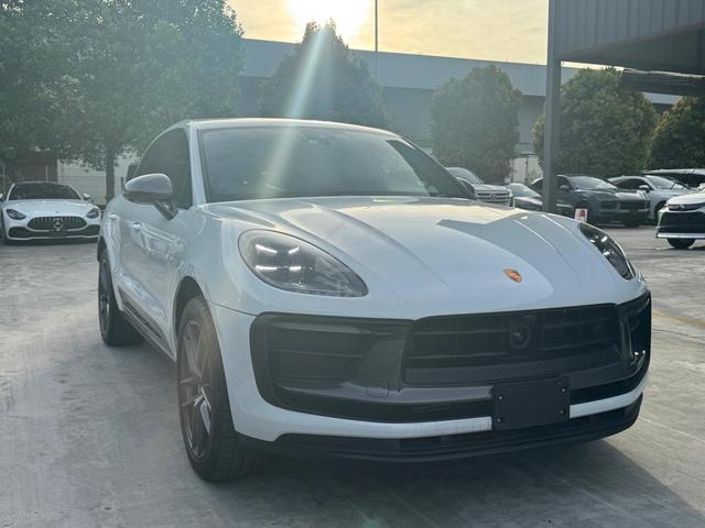 2023 Porsche Macan T Edition 2.0T - Japan Spec - 1