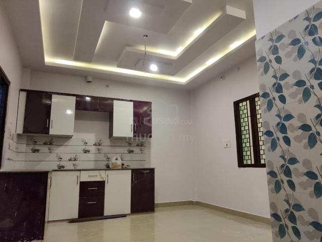 2sty house Taman Universiti Indah Seri Kembangan Serdang 1