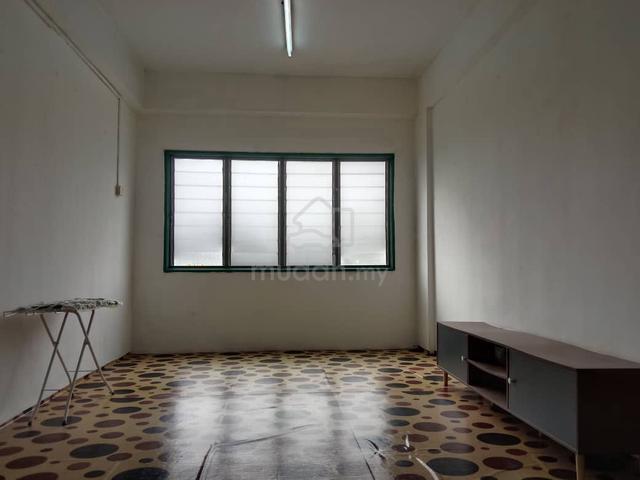 Flat Taman Bukit Segar 1