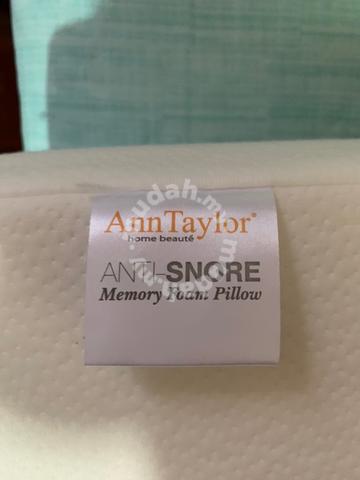 ann taylor pillow