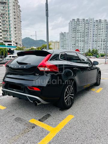 2018 Volvo V40 2.0 T4 (A) - 2