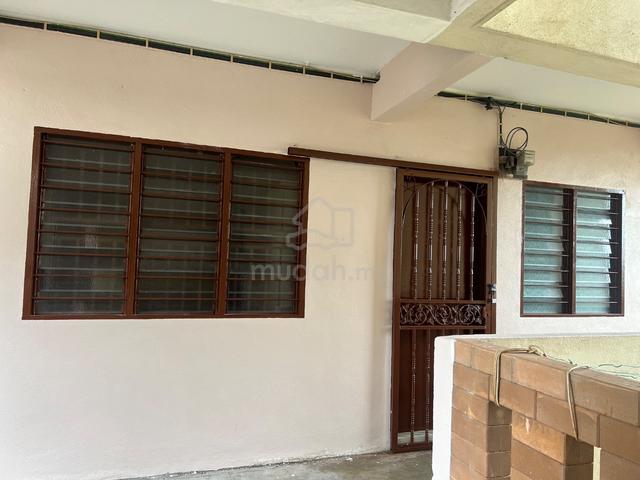 Seroja Apartment (Taman Tasik Jaya) 1