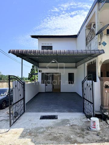 Jalan Desa, Taman Desa, Kluang. ✨END LOT LOW COST DOUBLE STOREY✨ 1