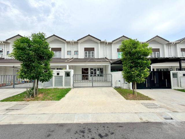 [FULL LOAN | LOW DEPO] Camellia M Senyumia Double Storey Terrace House 1