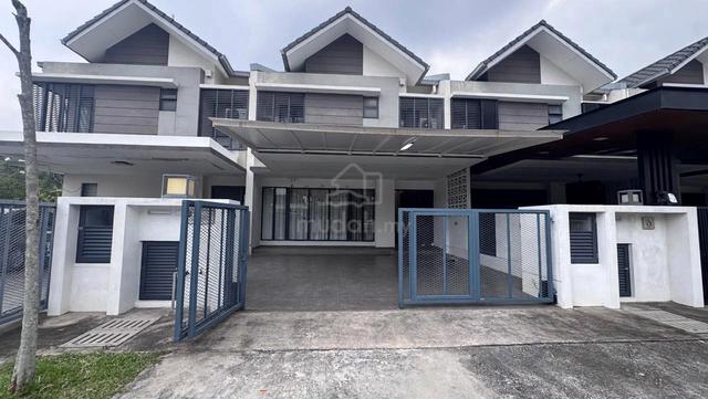 Double Storey Superlink Lagenda Garden 3 Bukit Jelutong for Sale 1