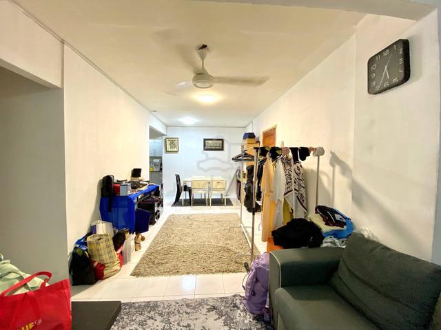 saujana apartment 1