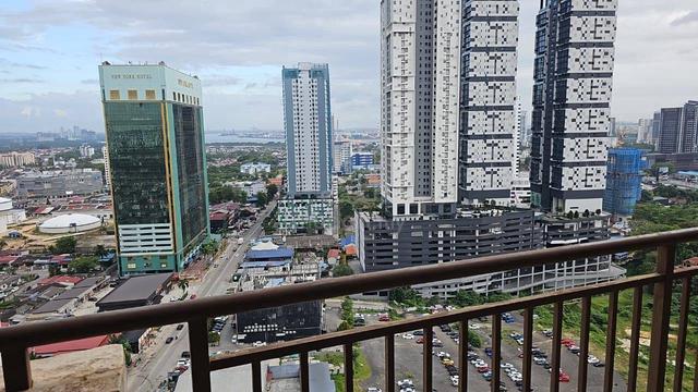 The Embassy Suites (Duta Impian) 1